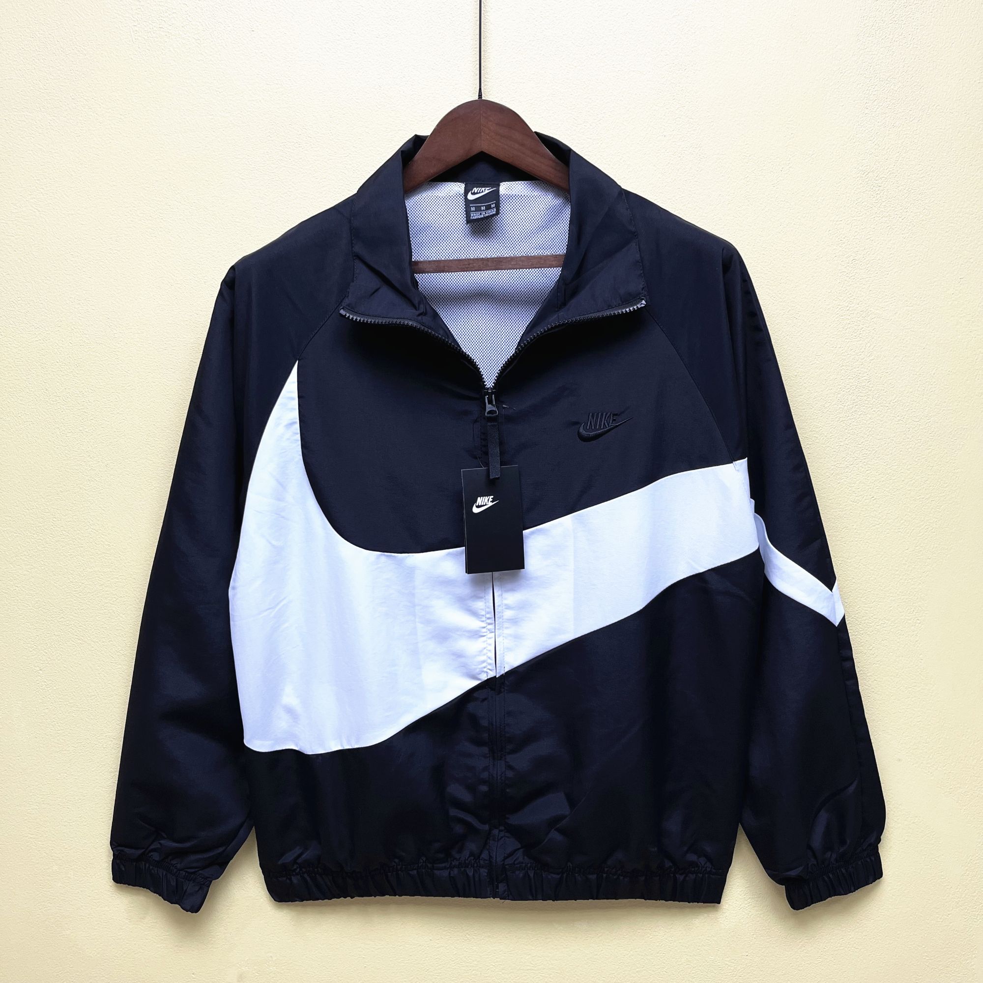 2023-24 NIKE CASUAL WINDBREAKER BLACK