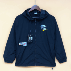 NIKE BLACK WINDBREAKER