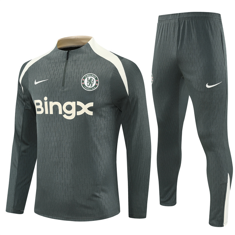Player version 25-26 Chelsea army green with beige stripe half zipper sweater tracksuit Player version 25-26 Chelsea army green with beige stripe half zipper sweater tracksuit