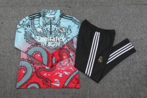 23-24 Real Madrid green with red half zipper training tracksuit - Image 2