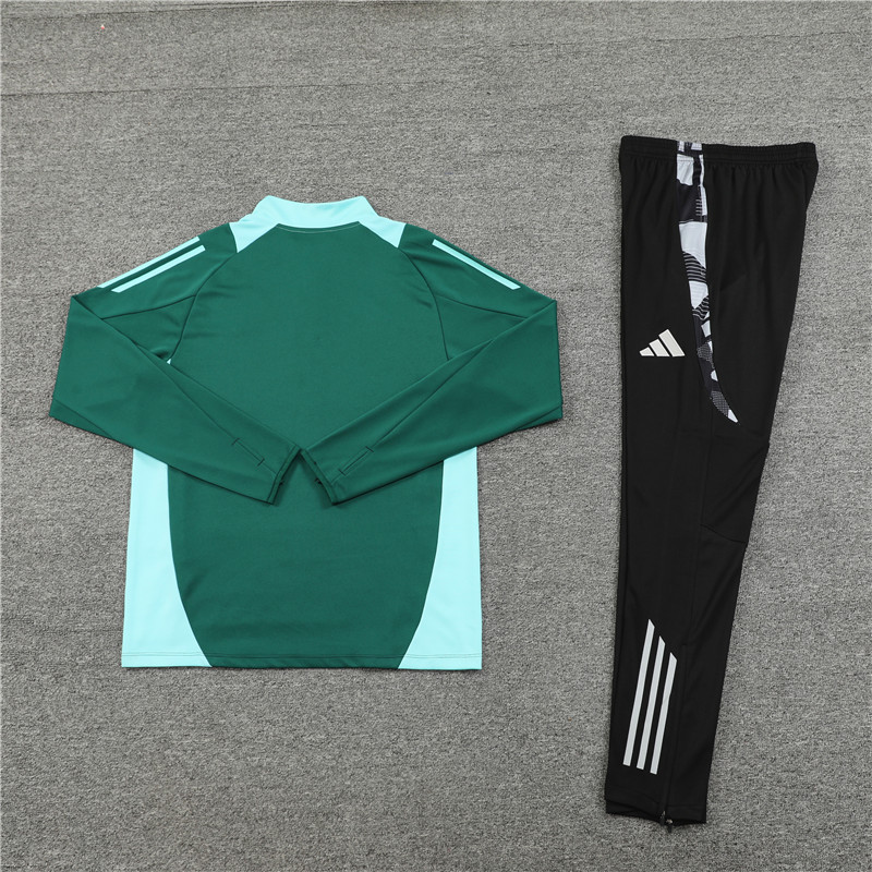 002-186 24-25 Manud green with black half zipper training tracksuit