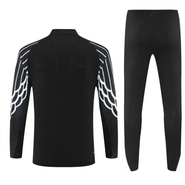 CL version 25-26 PS G Jrdan black with white stripe half zipper sweater tracksuit - Image 4