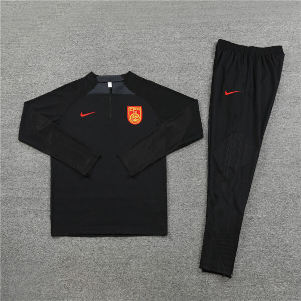 23-24 China black half zipper sweater tracksuit - Image 4