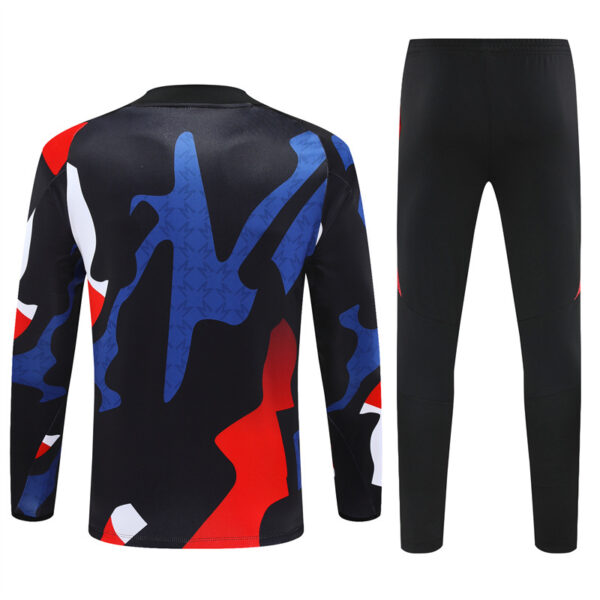 24-25 Manud camo black with red and blue half zipper sweater tracksuit - Image 5