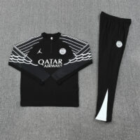 005-233 CL version 25-26 PS G Jrdan black with white stripe half zipper sweater tracksuit