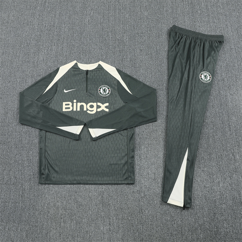 005-264 Player version 25-26 Chelsea army green with beige stripe half zipper sweater tracksuit