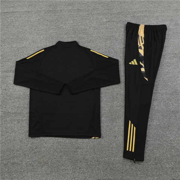 24-25 Real Madrid black with gold half zipper training tracksuit - Image 6