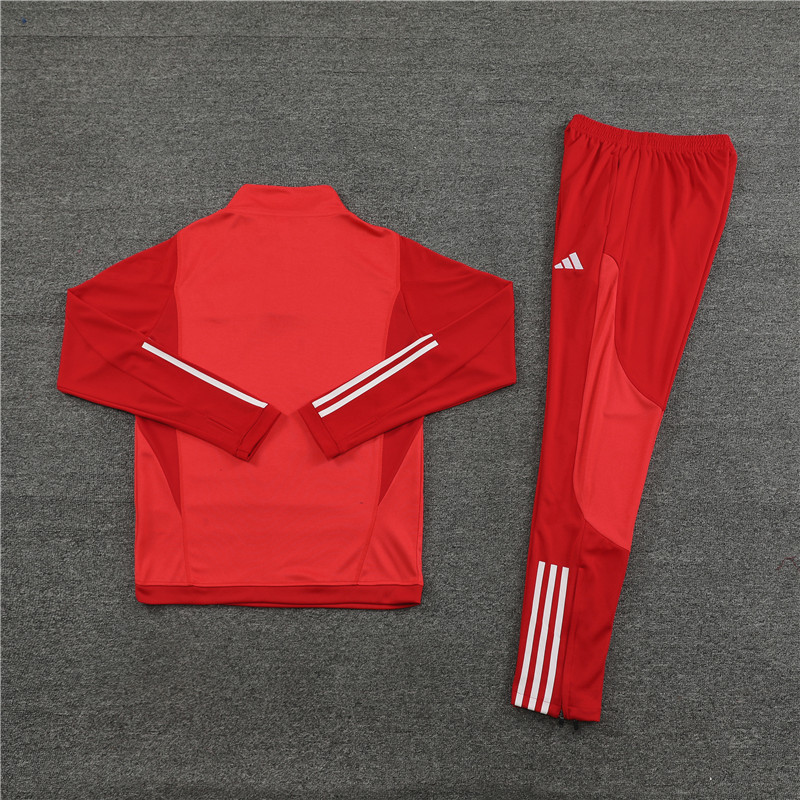 23-24 Bayern red stripe half zipper training tracksuit