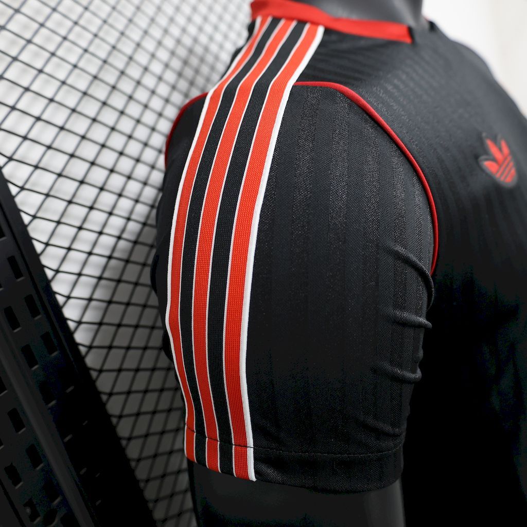 Manchester United 2025-26 Black Terrace Icons Jersey Player Version