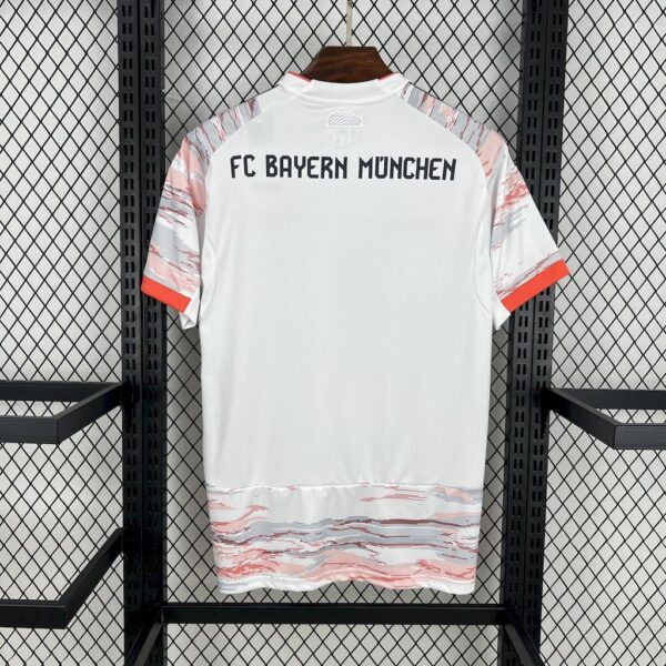 Bayern Munich 2025-26 Away Jersey - Image 2