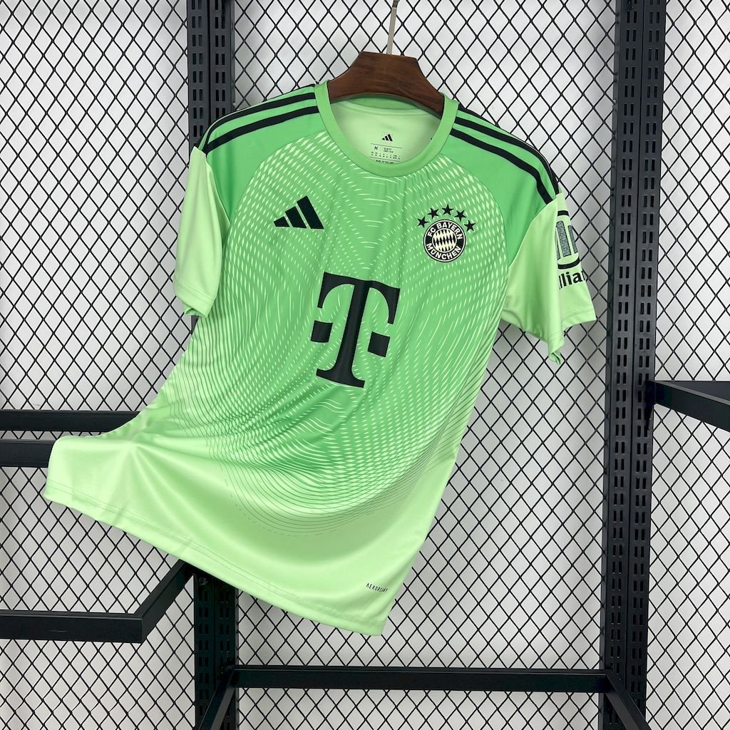 Bayern Munich 2025-26 Green Goalkeeper Jersey Bayern Munich 2025-26 Green Goalkeeper Jersey