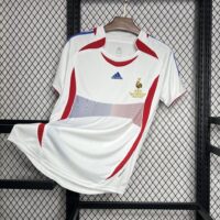 1815ef8e7bb64f18a23dbe596c83825b France 2006 Away Retro Jersey