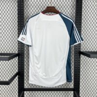 1b26b1964777432a84c5a9186a4f89c1 Lvp 2006-07 Away Retro Jersey