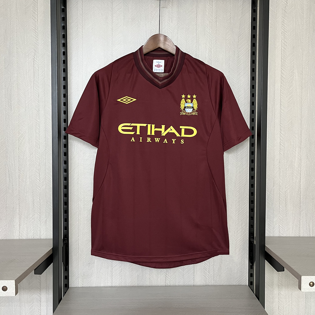 Retro Manchester City 2012-13 away jersey