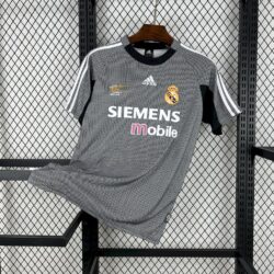 Real Madrid 2002-03 Goalkeeper Retro Jersey