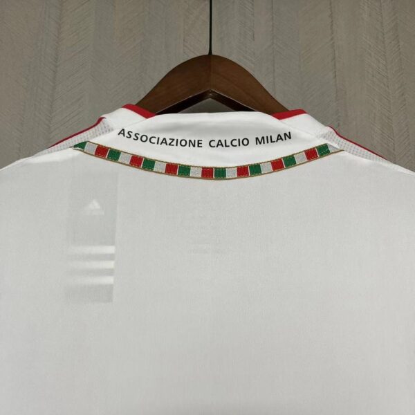 Retro AC Milan 2011-12 Away - Image 2