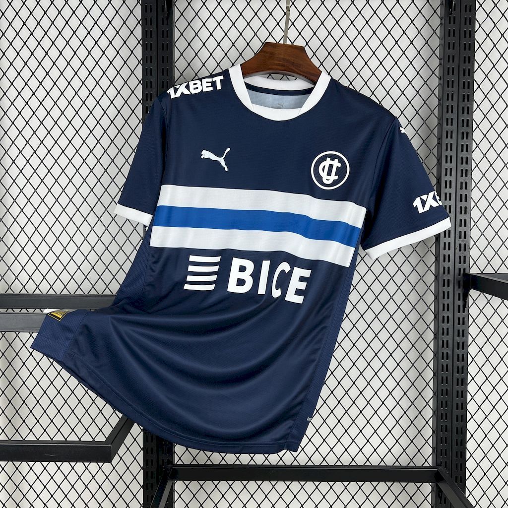 Club Deportivo Universidad Catolica 2025-26 Third Jersey Club Deportivo Universidad Catolica 2025-26 Third Jersey