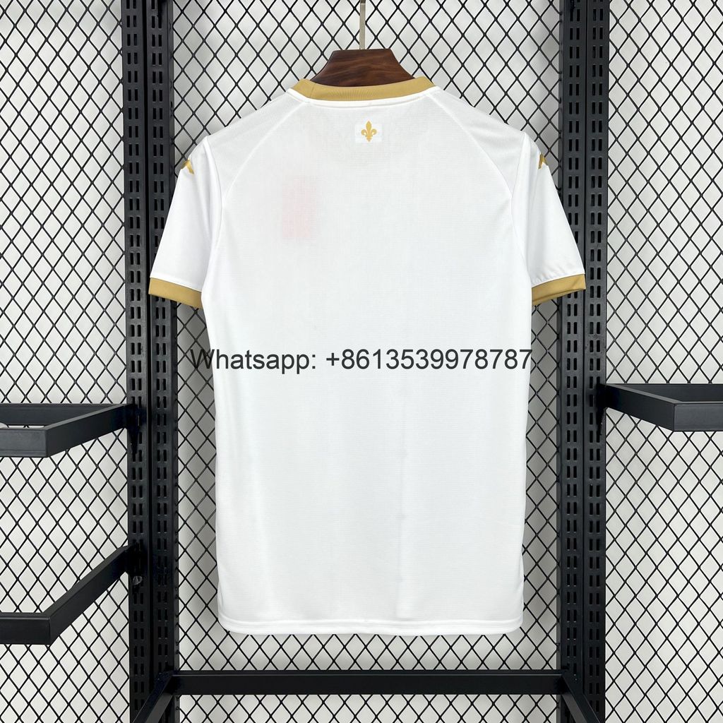 2a6d615154784acabd5af343417ec828 FC Versailles 202425 Away Jersey