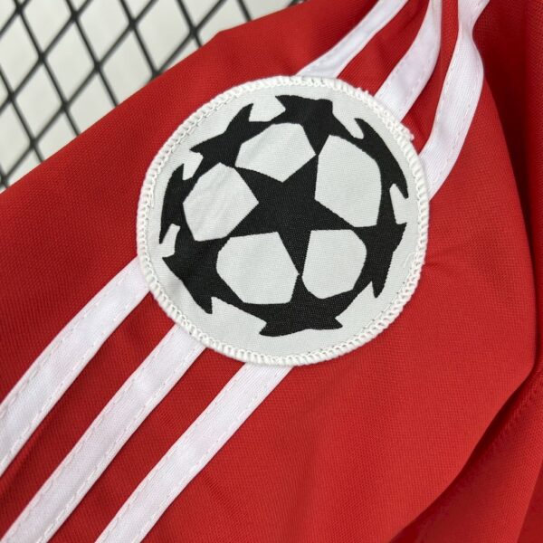 Bayern Munich 2001-02 UEFA Champions League Edition Retro Jersey - Image 3