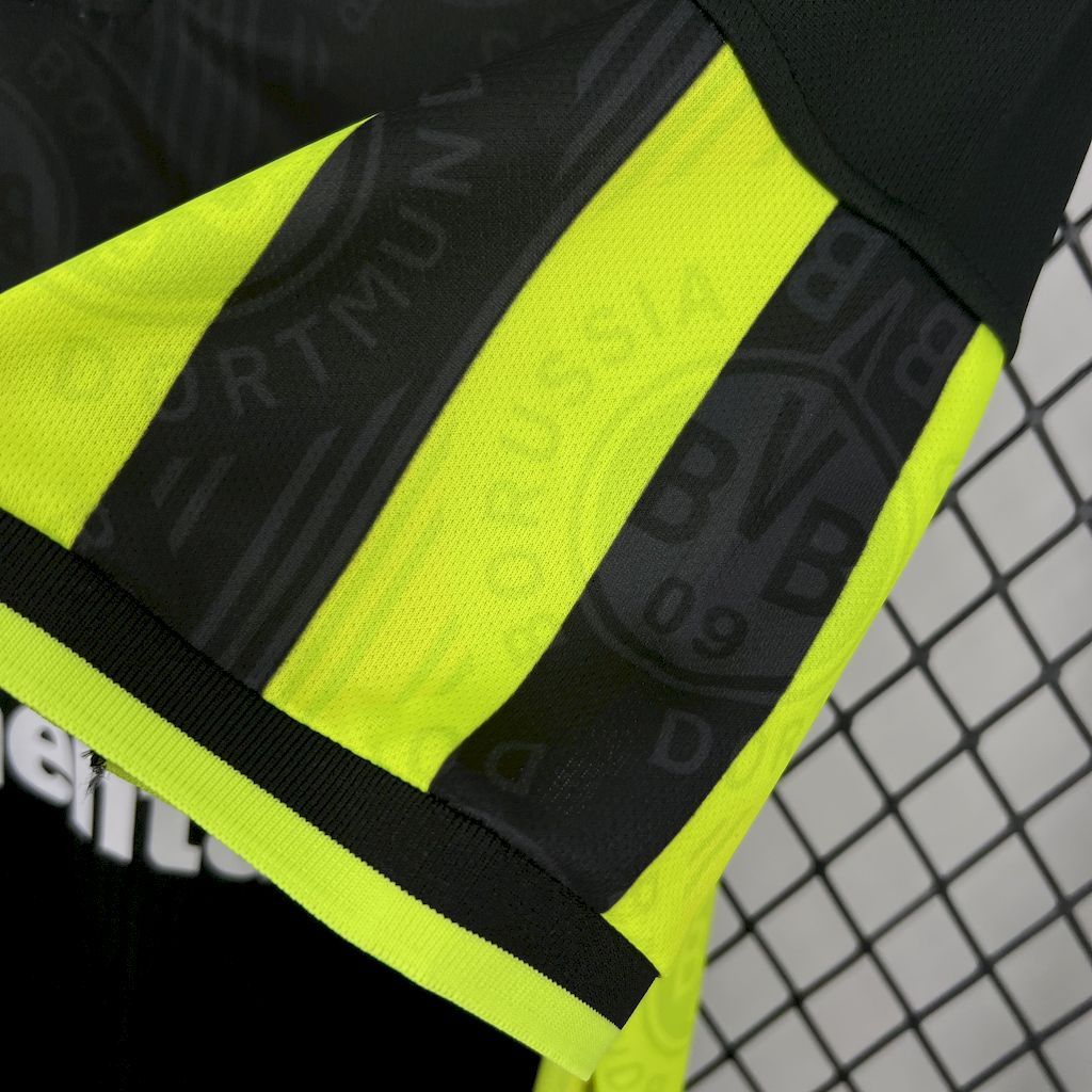 Borussia Dortmund 1996-97 Away Retro Jersey
