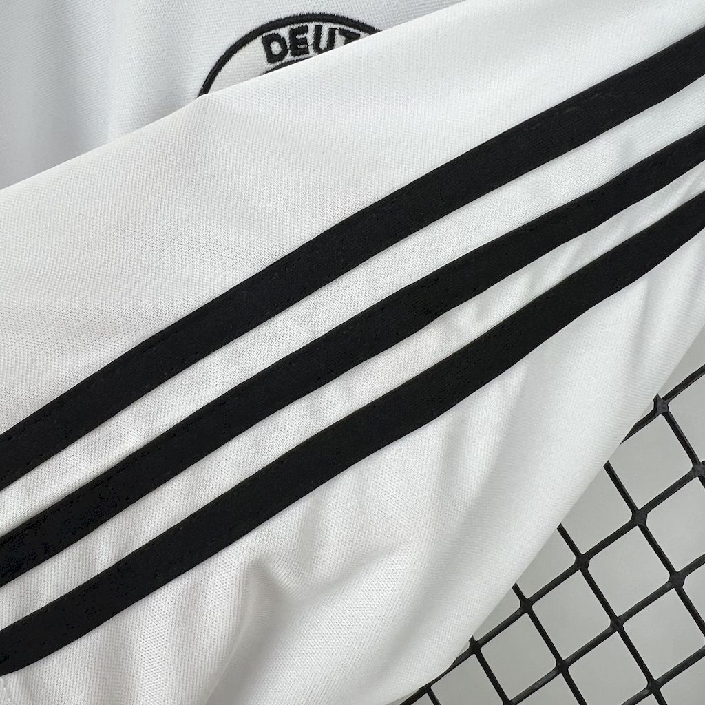 3905f75e42364e45bc42c7451a43d6ed Germany 1980 Home Retro Jersey