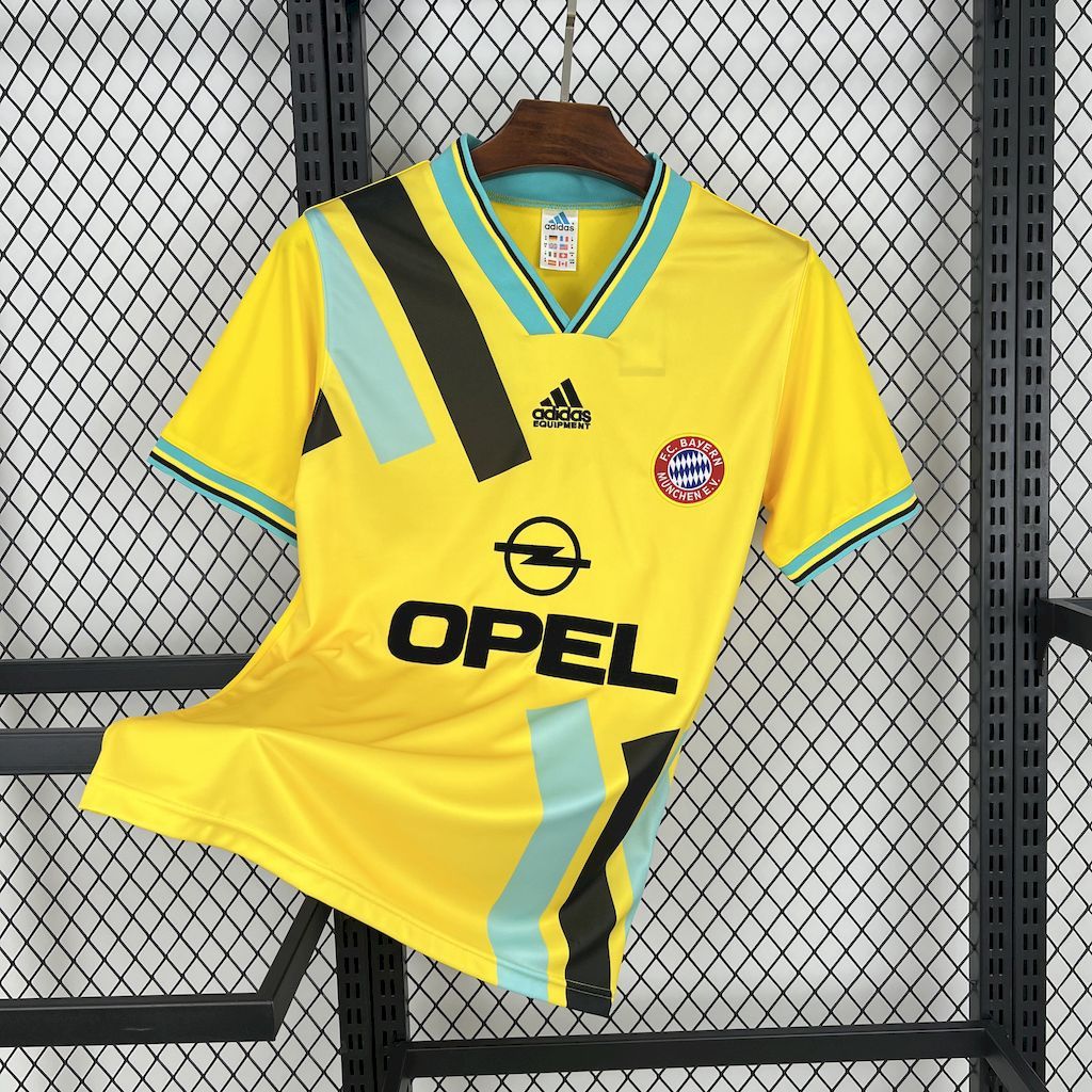 Bayern Munich 1993-95 Away Retro Jersey Bayern Munich 1993-95 Away Retro Jersey
