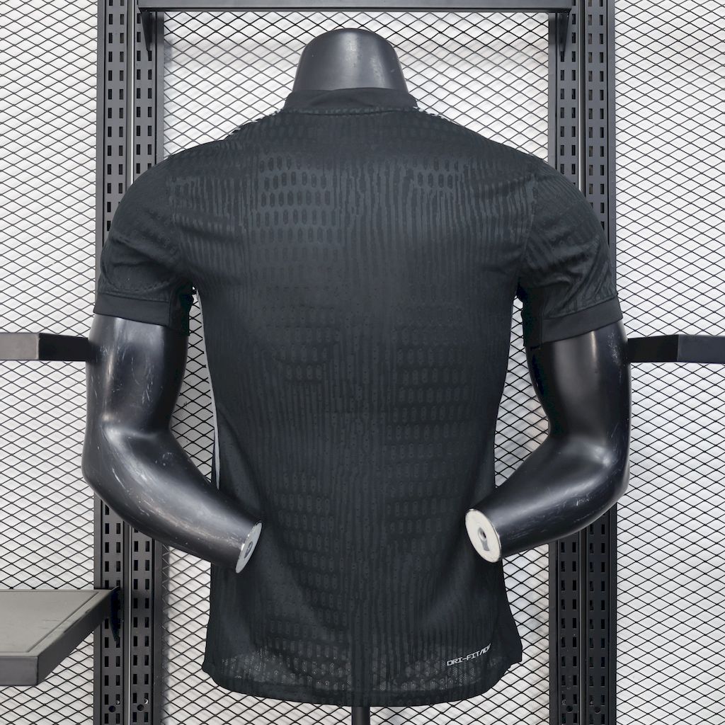 490148c7f99d41189e58bec12d71d010 Paris Saint-Germain 202425 Black goalkeeper uniform Jersey Player Version