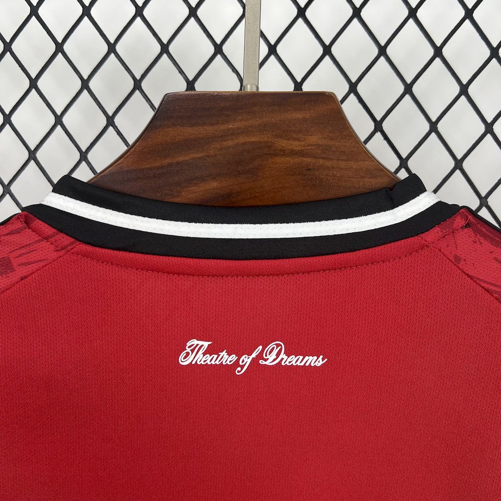 Manchester United 2025-26 Home Womens Jersey