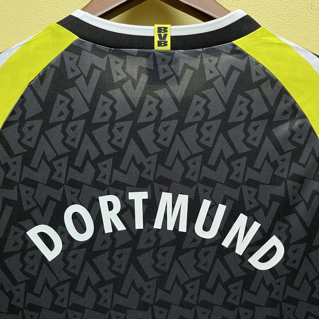 Retro Dortmund 9596 Away