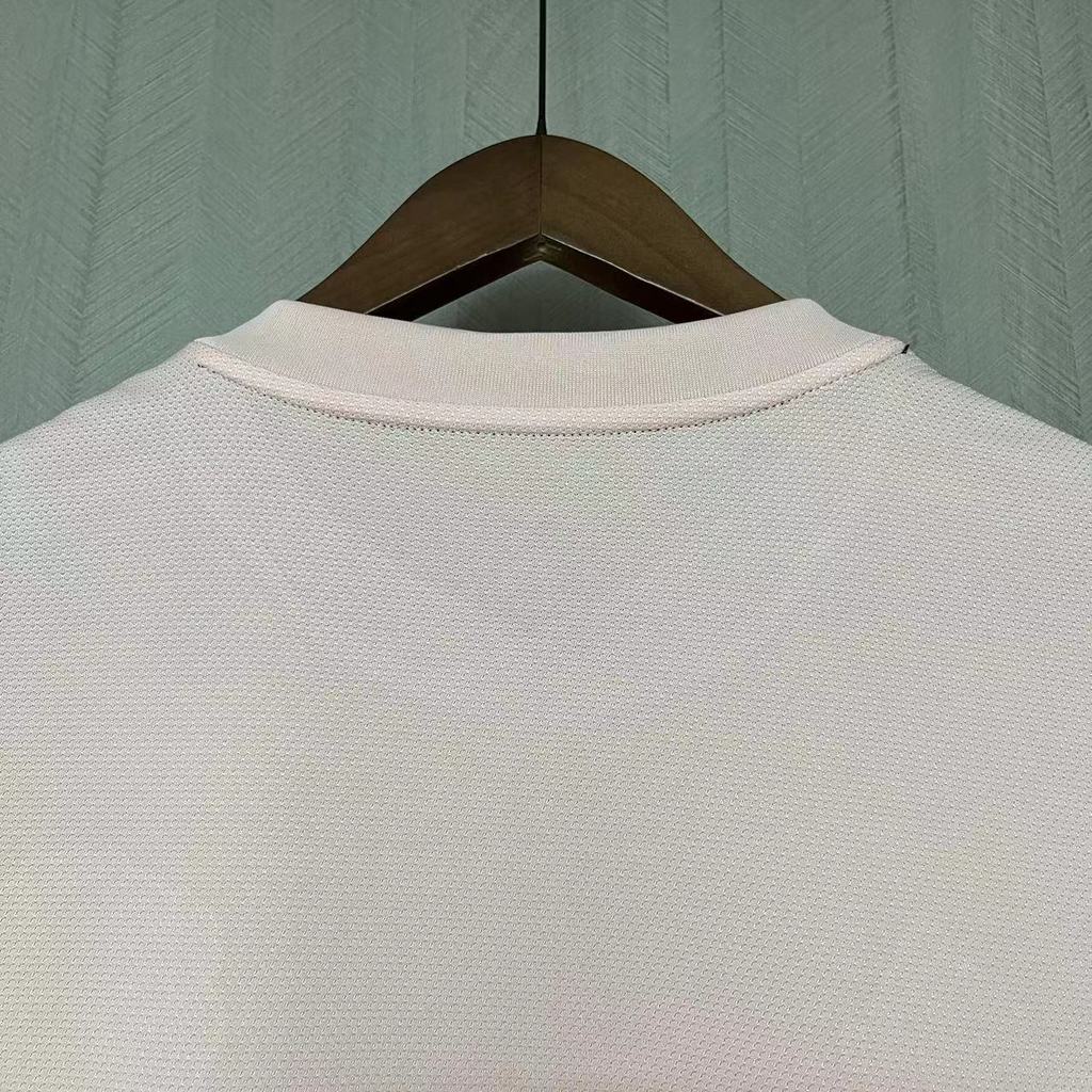 Retro -U 2018-19 Away