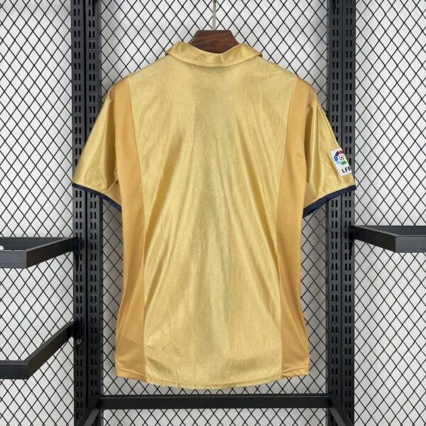 Barcelona 2001-02 Away Retro Jersey - Image 2