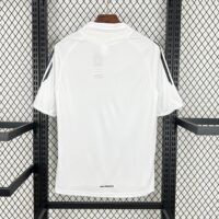 Real Madrid 2005-06 Home Retro Jersey