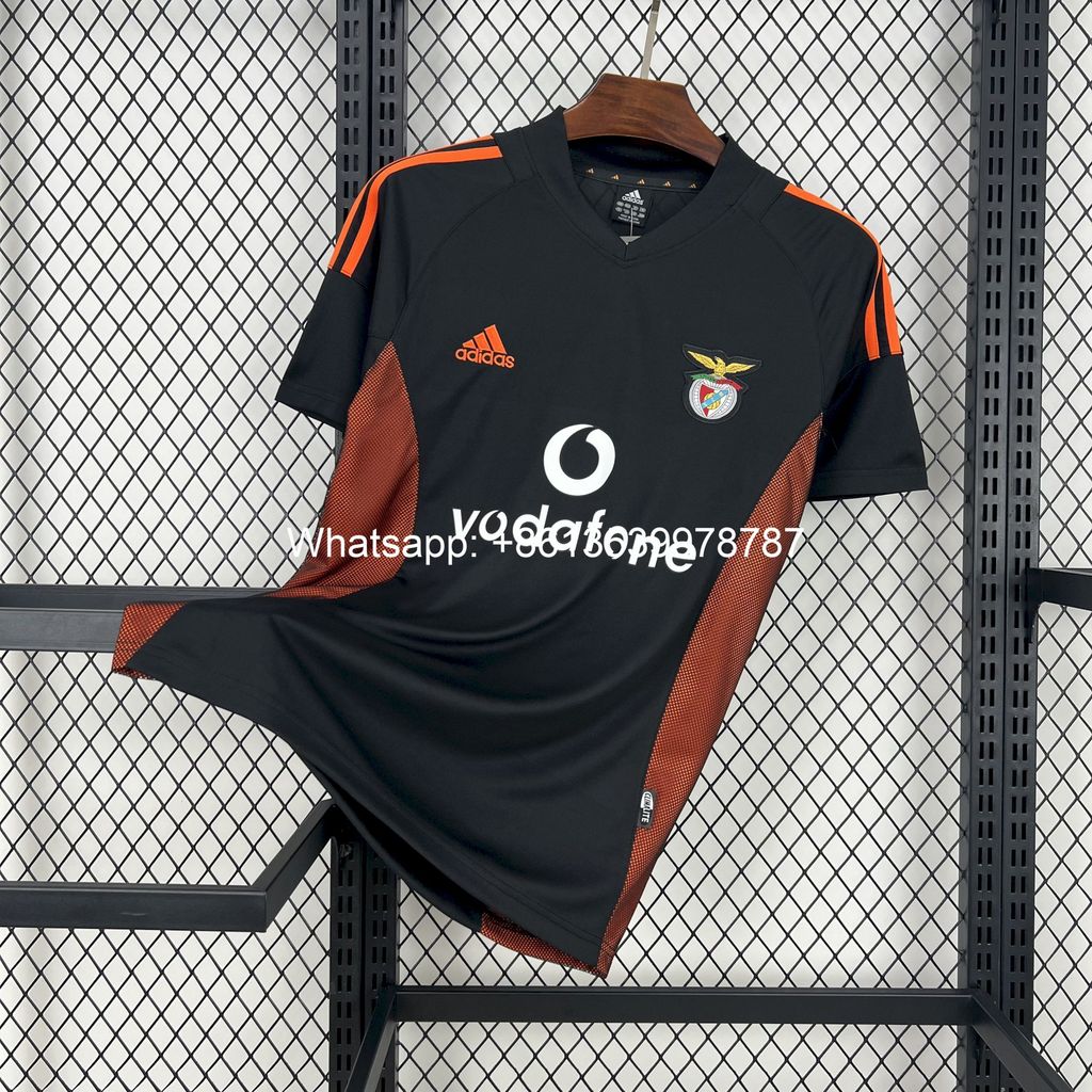 Benfica 2002-03 Away Retro Jersey Benfica 2002-03 Away Retro Jersey