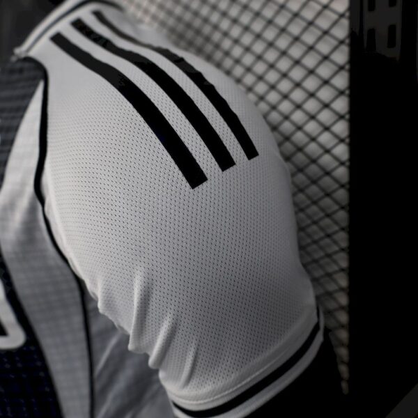 Newcastle United 2025 26 Home Jersey Player Version