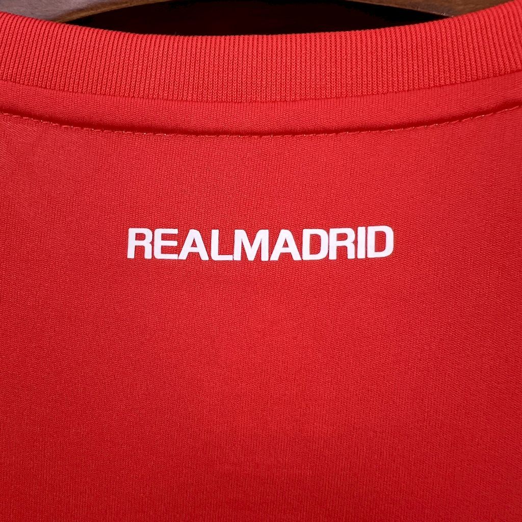 678a2813b5ce49e283d48a970fda585c Real Madrid 2011-12 Third Retro Jersey