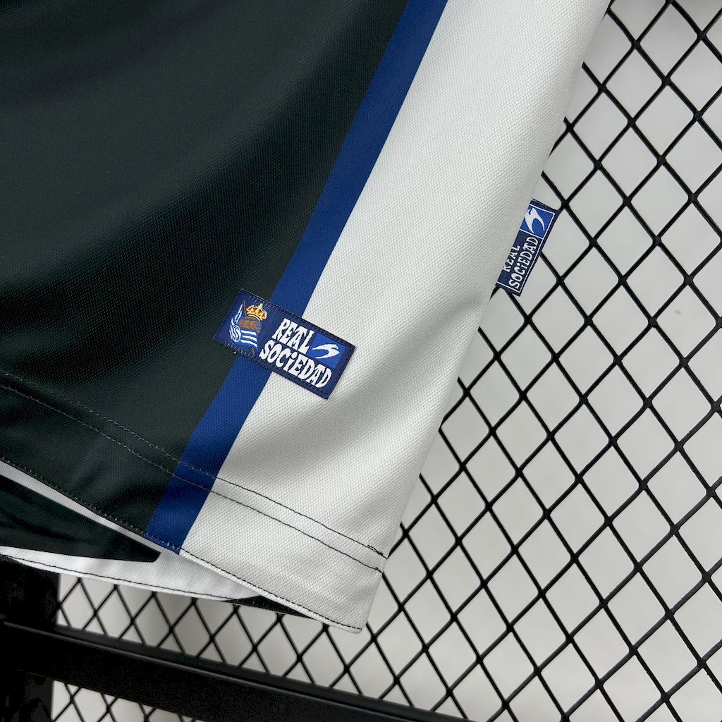 Real Sociedad 2000-02 Away Retro Jersey