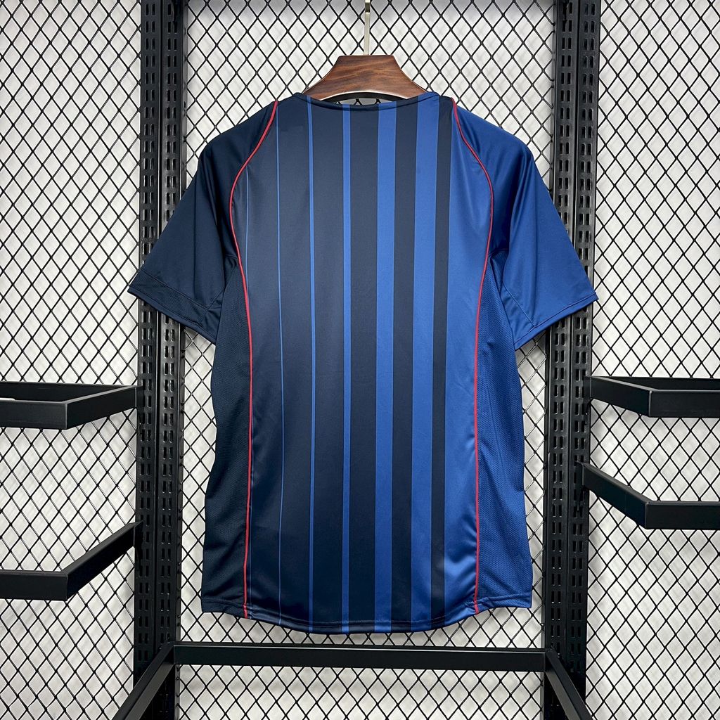 Barcelona 2004-05 Away Retro Jersey