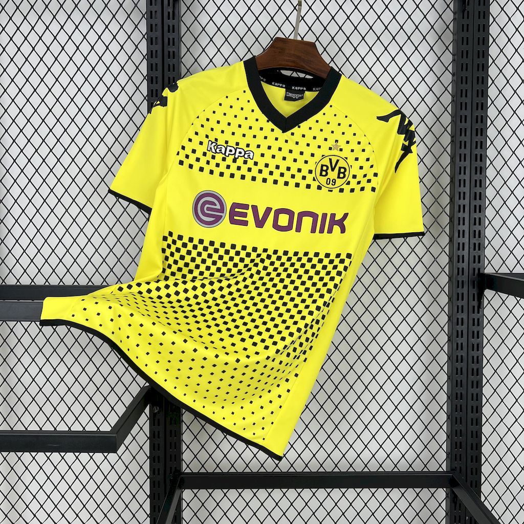 Borussia Dortmund 2011-12 Home Retro Jersey