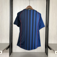 Retro Barcelona 2004-05 away jersey