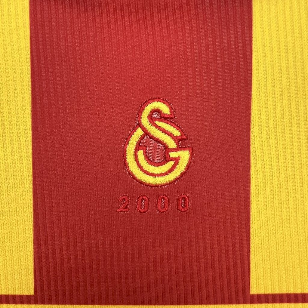 Galatasaray 1999-00 Home Retro Jersey