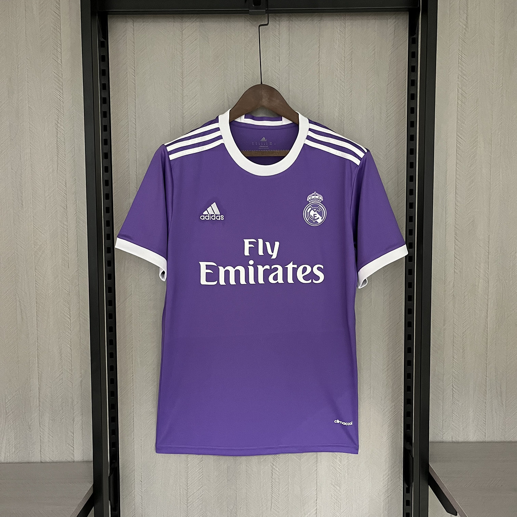 Retro 2016-17 Real Madrid away