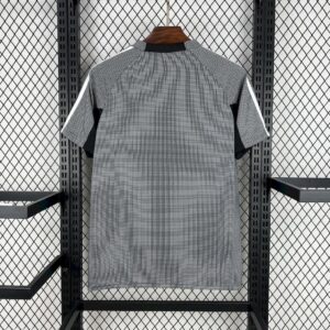 Real Madrid 2002-03 Goalkeeper Retro Jersey - Image 2