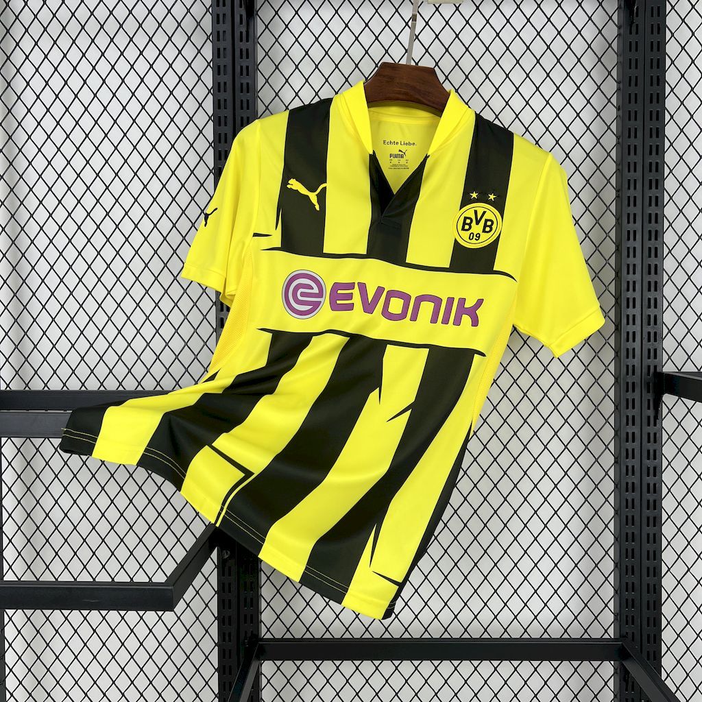 Borussia Dortmund 2012-13 Home Retro Jersey Borussia Dortmund 2012-13 Home Retro Jersey