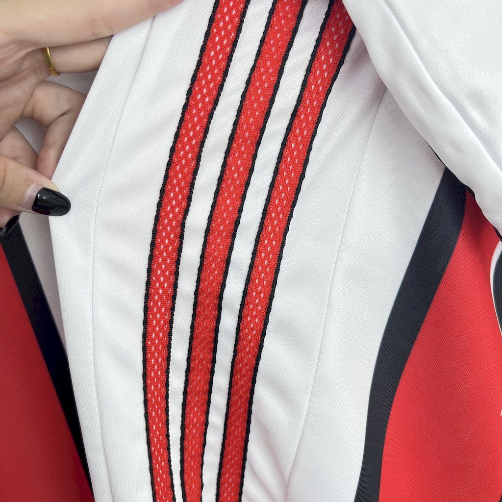 a0c45d0a0caf43d281a776c61ee5a52f River Plate 1999-00 Third Retro Jersey
