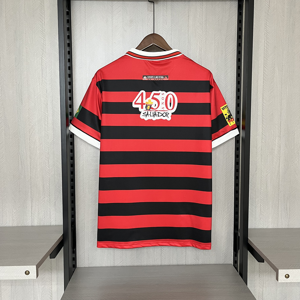 Retro 1996 Victoria Home