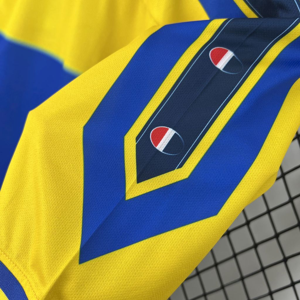 Parma Calcio 1999-00 Home Retro Jersey