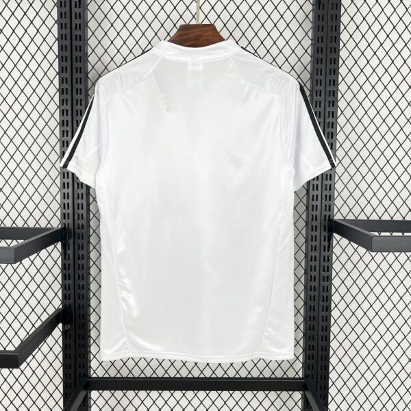 Real Madrid 2004-05 Home Retro Jersey - Image 2