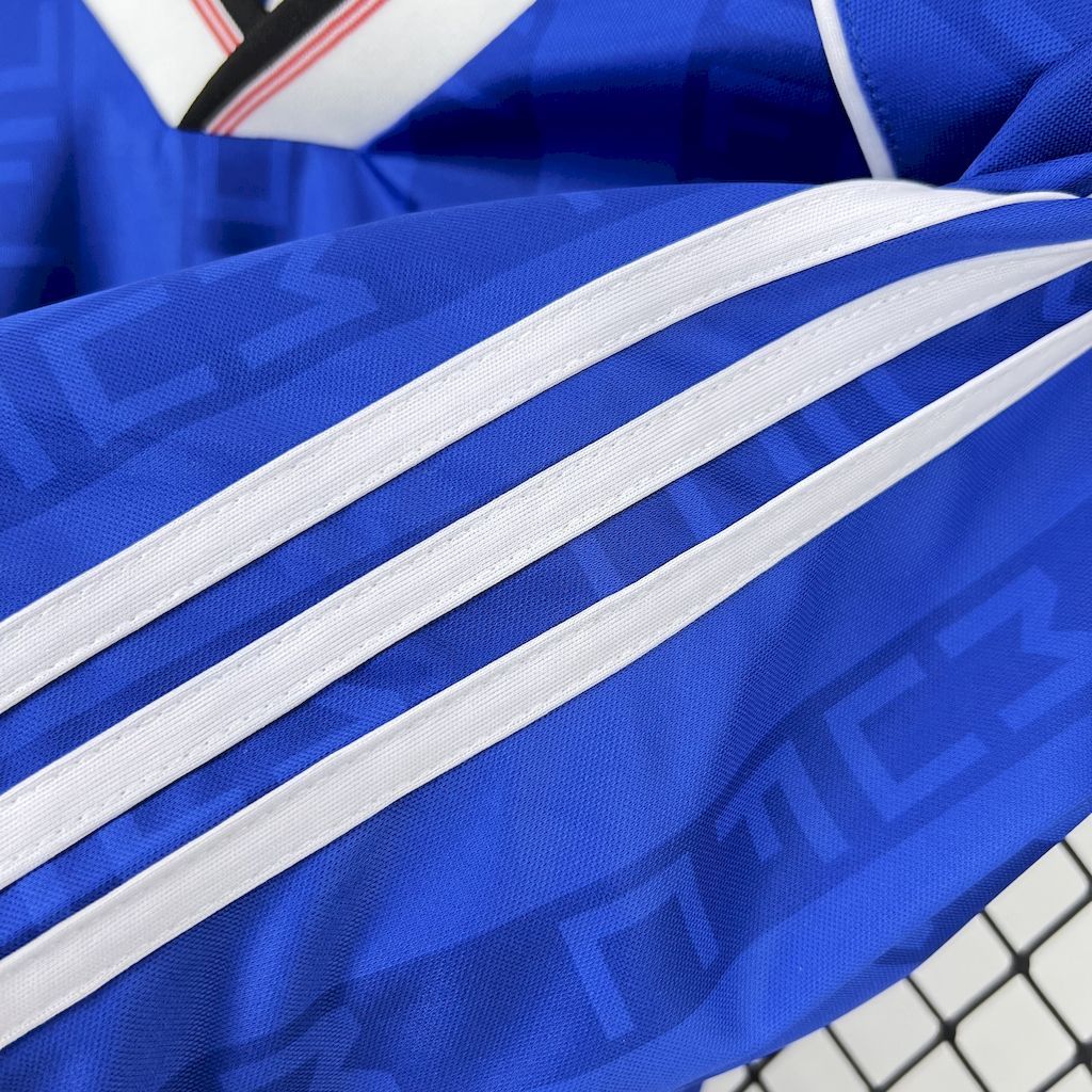Manchester United 1988-89 Away Retro Jersey