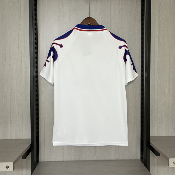 Retro Fiorentina 1995-96 Away - Image 3