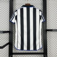 Newcastle United 1999-00 Home Retro Jersey